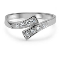 10 Karat White Gold Toe Ring featuring a Harmony design with clear stones